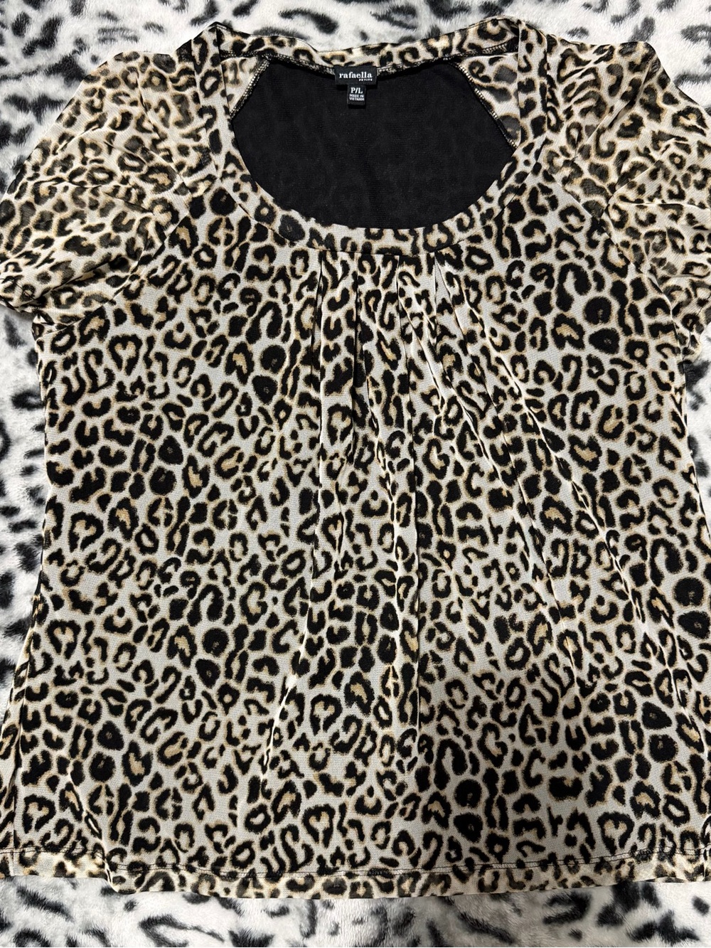 Rafaella Leopard Print Short Sleeve Scoop Neck Top - Black & Tan